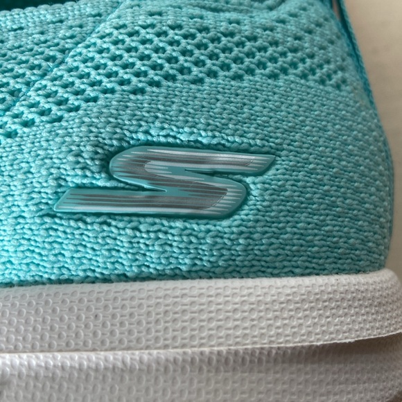 Skechers GoWalk Classic Washable Knit Slip On Shoes Aqua 8.5 - Picture 13 of 14